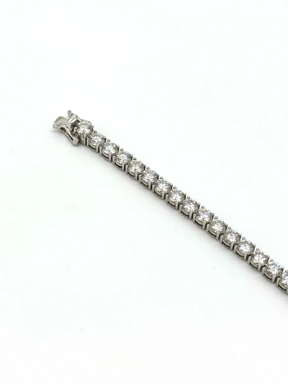 925 Silver, 15.3CTW Moissanite Tennis Bracelet - 8.5”